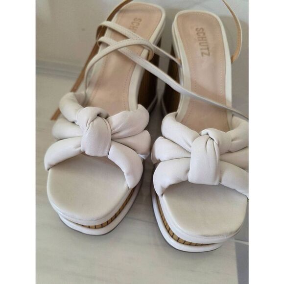 Schutz Mindy Wedge in Pearl 9.5B - Picture 4 of 15